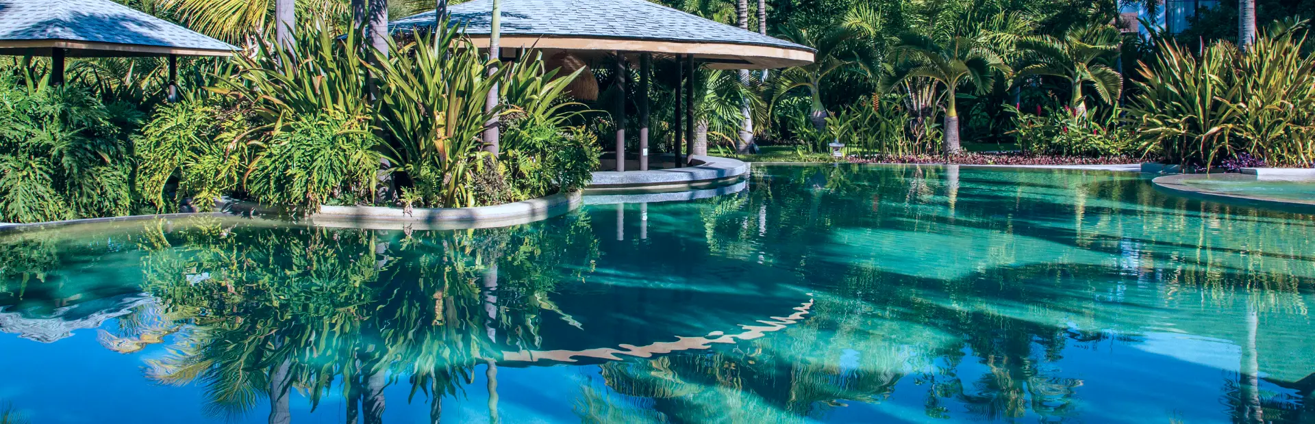 Commercial Pool Services 1